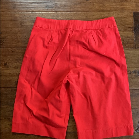 CHADWICKS, LADIES RED BERMUDA SHORTS SIZE 6 - Picture 4 of 4